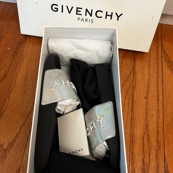 Givenchy Metallic Slides - Picture 4 of 7